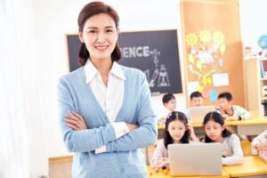 7 Things Students Need to Know About Science Literacy in the Digital Age